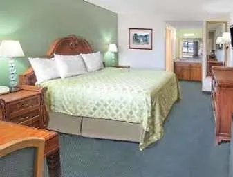 Days Inn By Wyndham Ontario Airport 3*,  United States